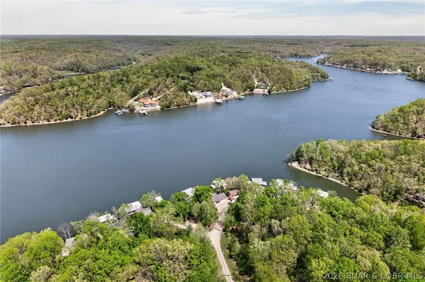 $749,900 | 17111 East Seminole Drive, Rocky Mount, MO 65072