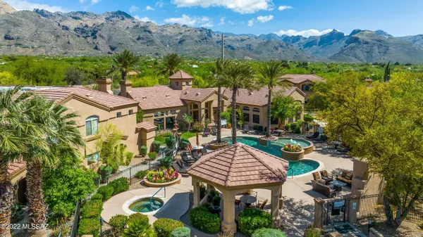 $2,000 | 7050 East Sunrise Drive, Unit 2104, Tucson, AZ 85750