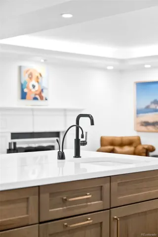 a close view of sink and tap