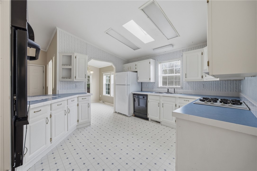 823 Glover Road Galen, NY 14433 - Photo 28 of 50