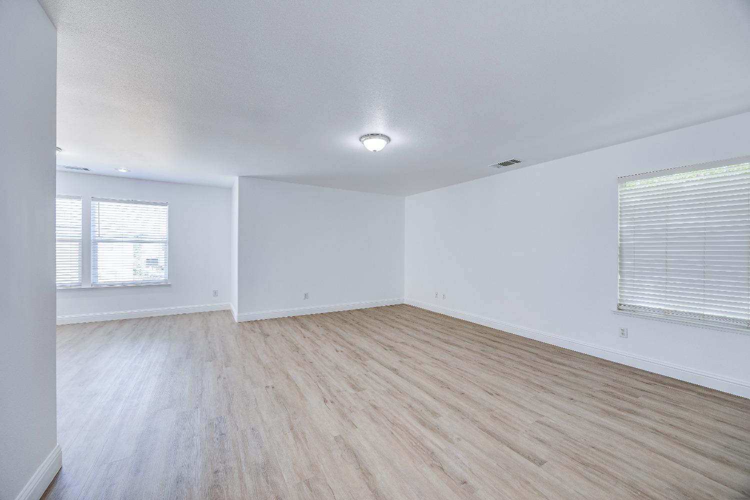 1219 Daybreak Drive Merced, CA 95348 - Photo 32 of 70 Gallery Image 32