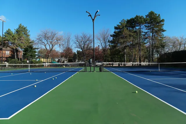a view of a tennis court