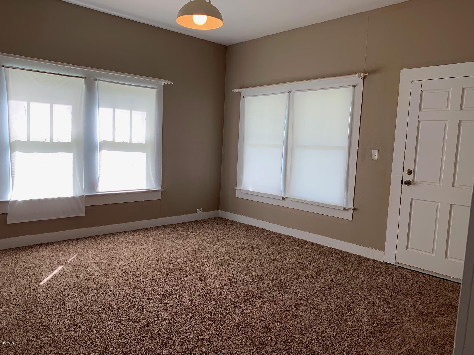 4607 Dutch Bayou Road Moss Point, MS 39563 - Photo 4 of 6 Living Room