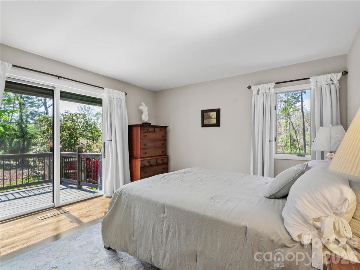 68 Acorn Road Asheville, NC 28804 - Photo 21 of 47 Gallery Image 21