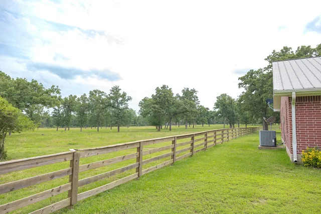 $875,000 | 4988 Paso Fino Lane, Madisonville, TX 77864