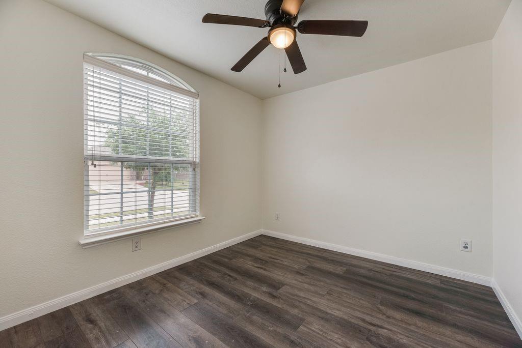 1911 Pilot Point Way Princeton, TX 75407 - Photo 11 of 23