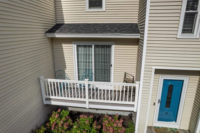 $447,000 | 4 Pine Meadows Drive, Exeter, NH 03833