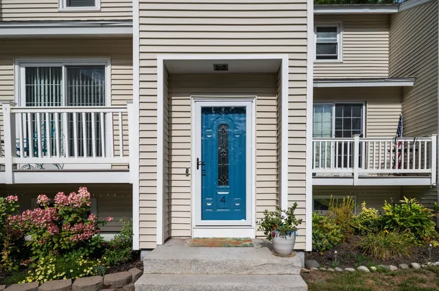 $447,000 | 4 Pine Meadows Drive, Exeter, NH 03833