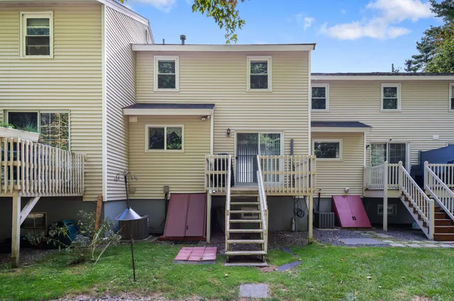 $447,000 | 4 Pine Meadows Drive, Exeter, NH 03833