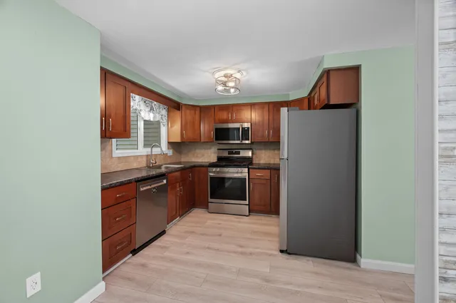 $447,000 | 4 Pine Meadows Drive, Exeter, NH 03833