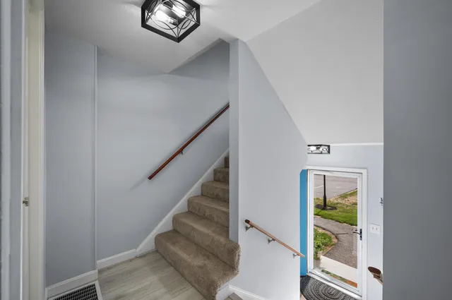 $447,000 | 4 Pine Meadows Drive, Exeter, NH 03833