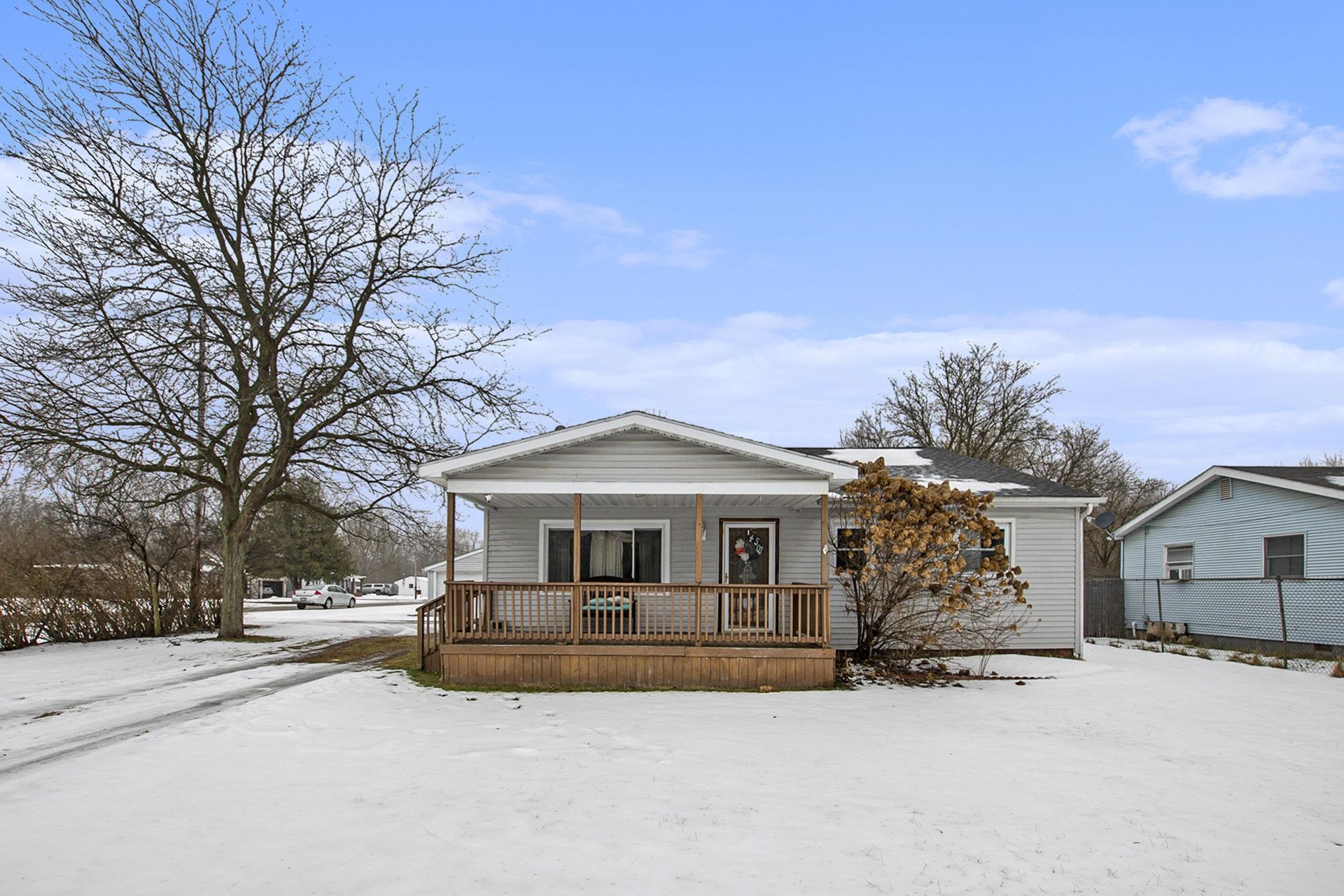 4503 North Vassar Road Flint, MI 48506 - Photo 2 of 31 50165913-209eeca2-10c3-4718-8aac-d822ac2b45db.JPG
