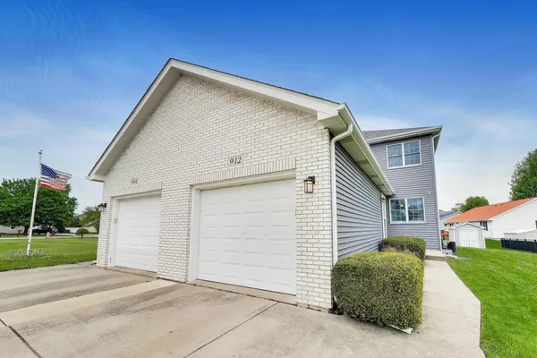 $249,900 | 912 Whitetail Lane, Sandwich, IL 60548
