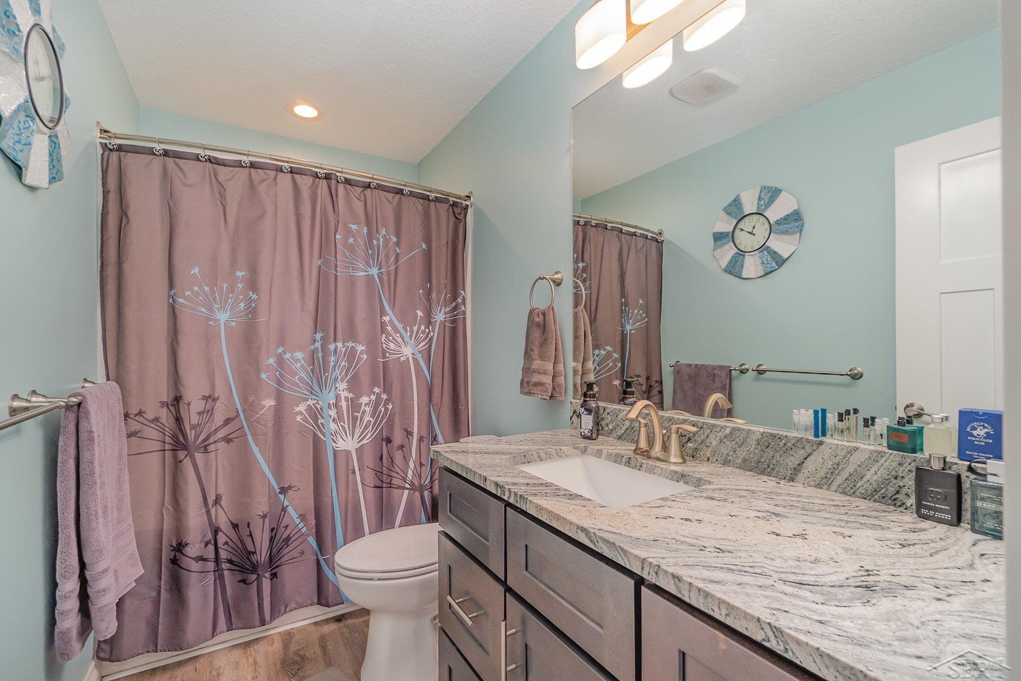 10846 Sarle Road Freeland, MI 48623 - Photo 27 of 38 50132717-9d28cadd-056e-4e4a-b9e3-54dfeaf05e48.JPG