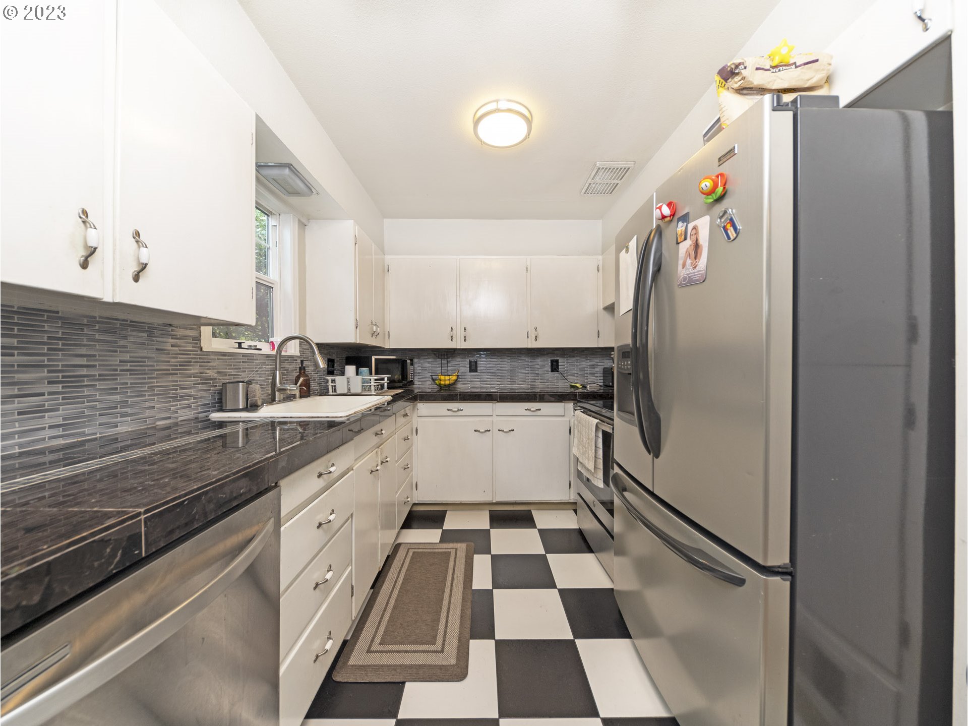 7970 Southwest Oleson Road Portland, OR 97223 - Photo 16 of 40 Gallery Image 16