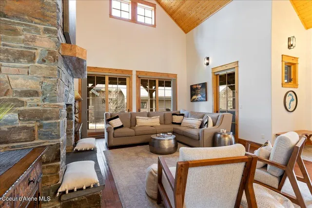 $1,219,000 | 509 Becker Lane, Dover, ID 83825