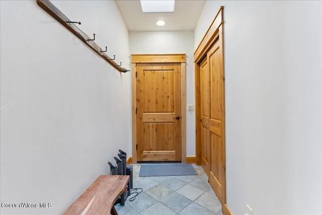 $1,219,000 | 509 Becker Lane, Dover, ID 83825