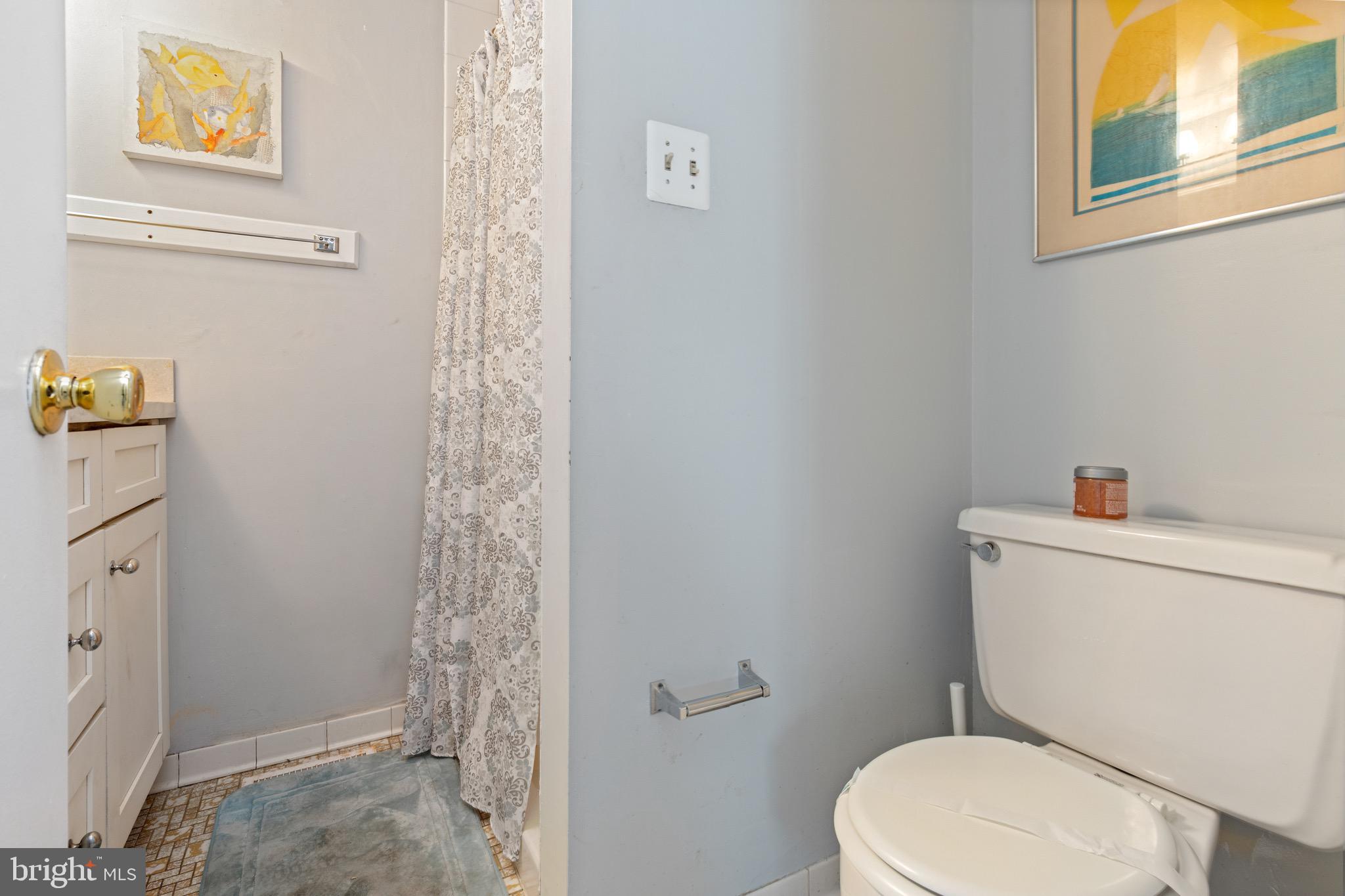 703 Rusty Anchor Road, Unit 14 Ocean City, MD 21842 - Photo 18 of 47 Gallery Image 18