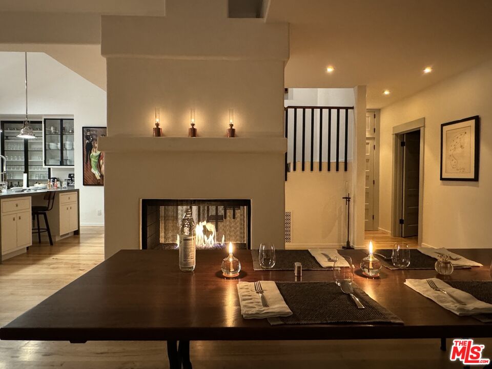 2002 Hillcrest Road Los Angeles, CA 90068 - Photo 36 of 38 Gallery Image 36