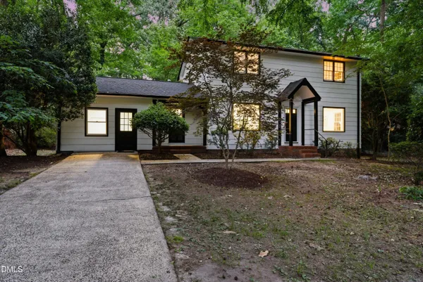 $639,900 | 505 Longleaf Drive, Chapel Hill, NC 27517