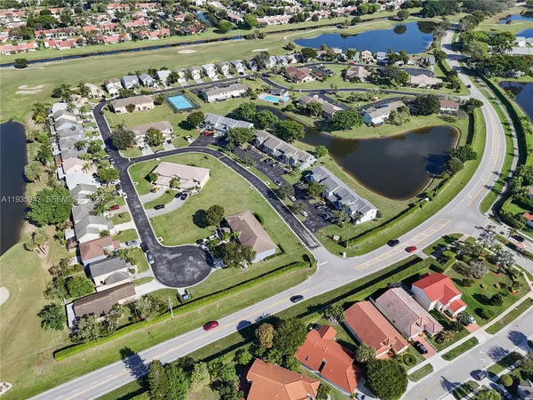 $319,750 | 5694 Northpointe Lane, Boynton Beach, FL 33437