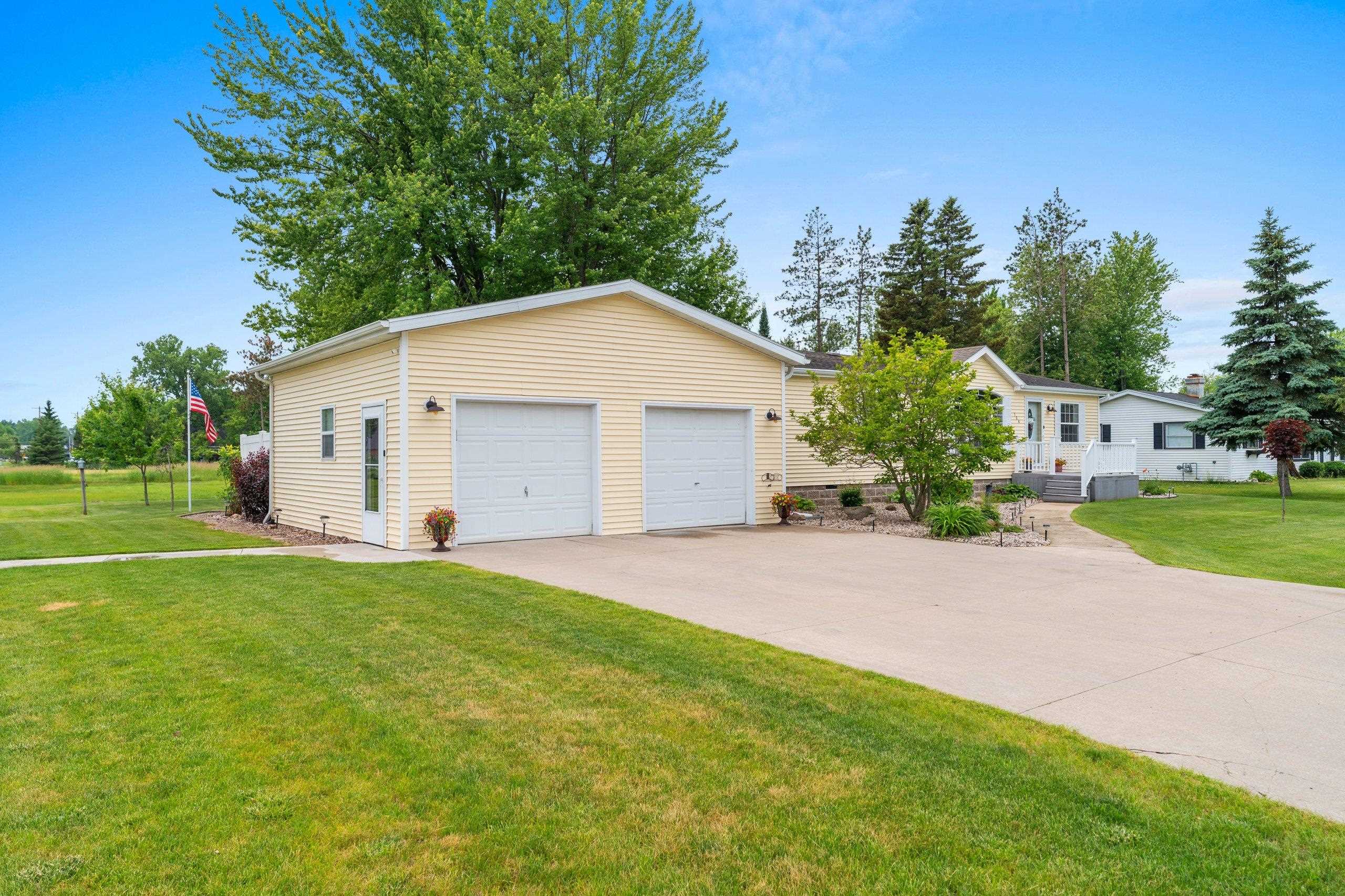 104 West Baehr Street Cecil, WI 54111 - Photo 42 of 64