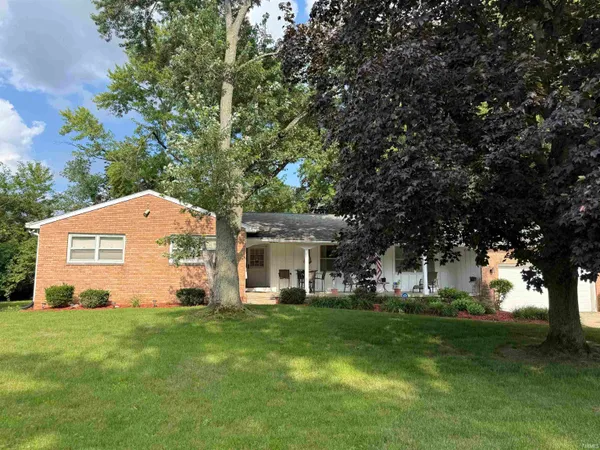 $315,000 | 53150 Ridgewood Drive, South Bend, IN 46637