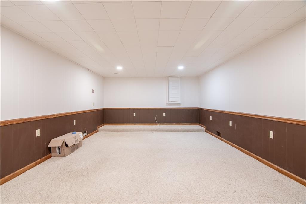 118 Oak Hills Manor Butler, PA 16002 - Photo 15 of 22