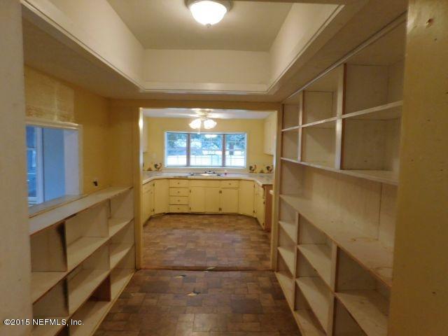9770 Lily Road Jacksonville, FL 32246 - Photo 26 of 53 a view of utility room