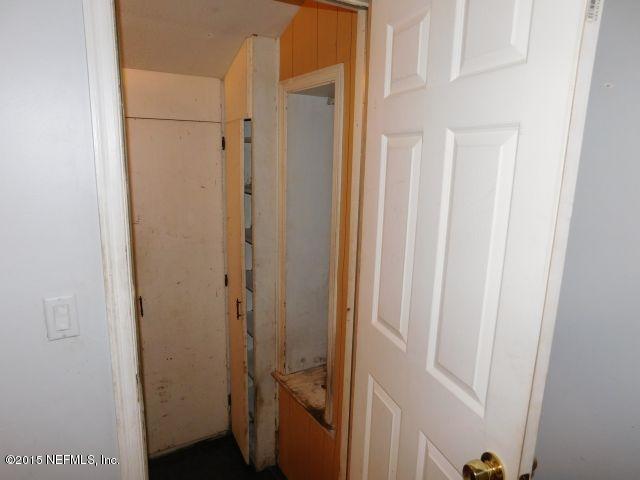 9770 Lily Road Jacksonville, FL 32246 - Photo 50 of 53 a view of a bathroom