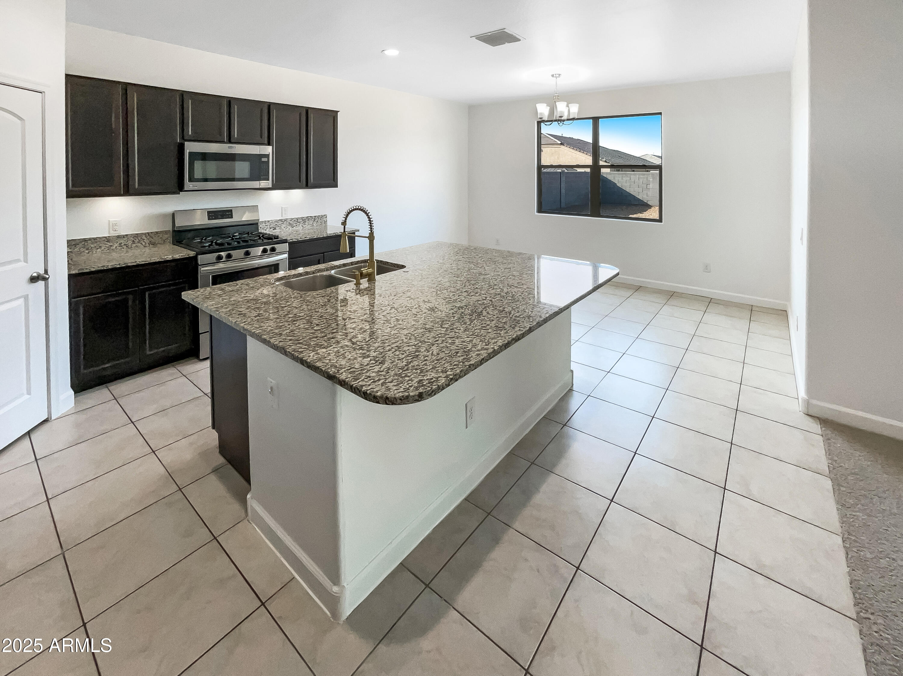 30643 West Osborn Road Buckeye, AZ 85396 - Photo 6 of 33 photo_06