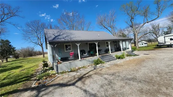 $567,000 | 488 West 640th Avenue, Girard, KS 66743