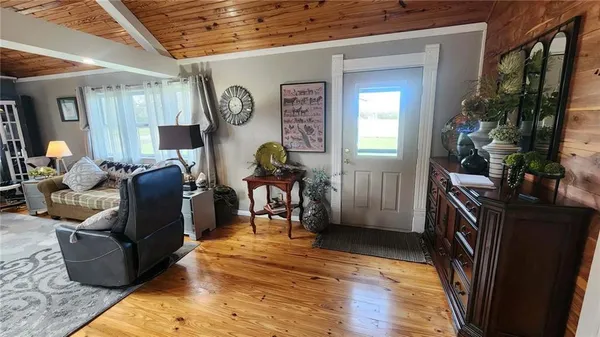 $567,000 | 488 West 640th Avenue, Girard, KS 66743