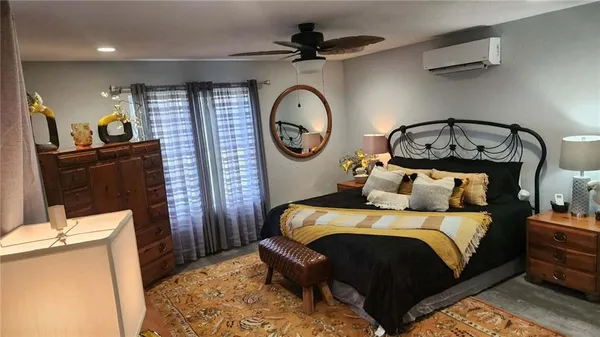 $567,000 | 488 West 640th Avenue, Girard, KS 66743