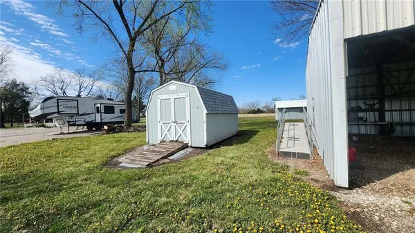 $567,000 | 488 West 640th Avenue, Girard, KS 66743