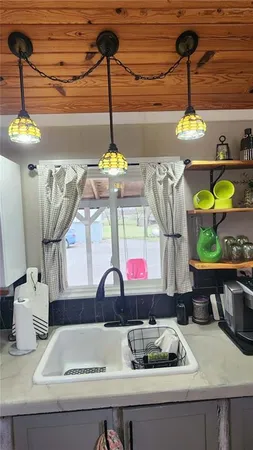 $567,000 | 488 West 640th Avenue, Girard, KS 66743