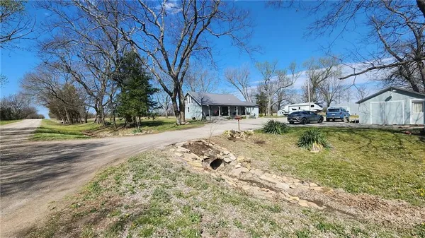 $567,000 | 488 West 640th Avenue, Girard, KS 66743