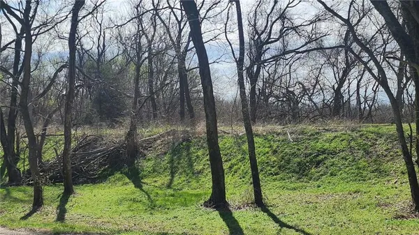 $567,000 | 488 West 640th Avenue, Girard, KS 66743