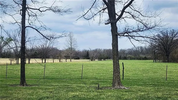 $567,000 | 488 West 640th Avenue, Girard, KS 66743