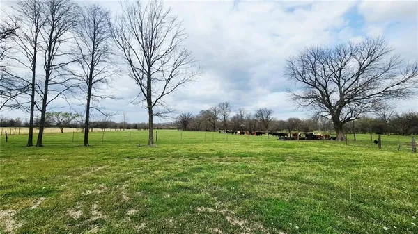 $567,000 | 488 West 640th Avenue, Girard, KS 66743