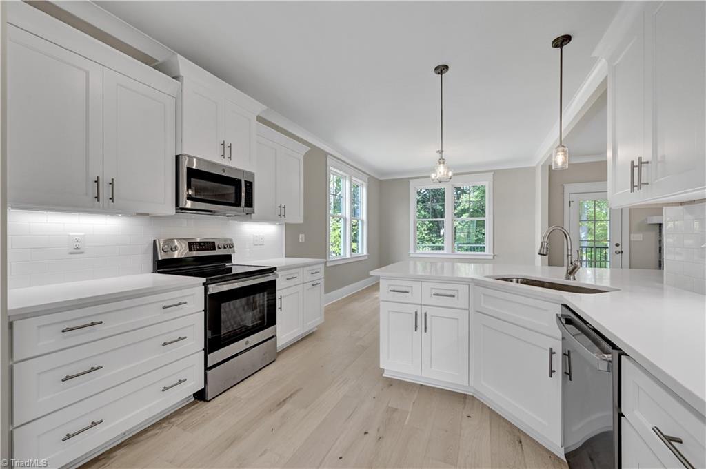194 Pipers Ridge West Winston-Salem, NC 27127 - Photo 11 of 41 Gallery Image 11
