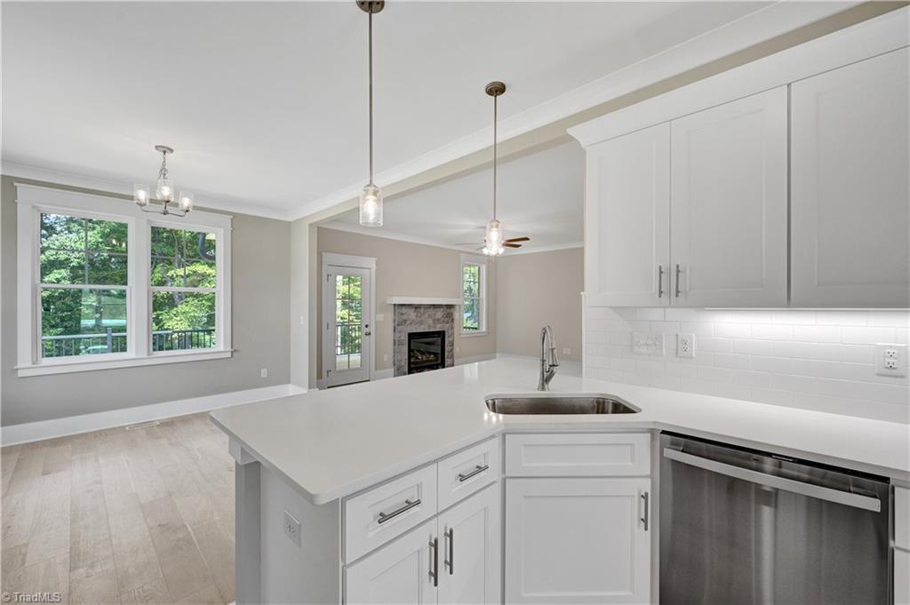 194 Pipers Ridge West Winston-Salem, NC 27127 - Photo 12 of 41 Gallery Image 12