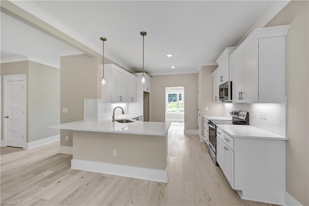194 Pipers Ridge West Winston-Salem, NC 27127 - Photo 14 of 41 Gallery Image 14