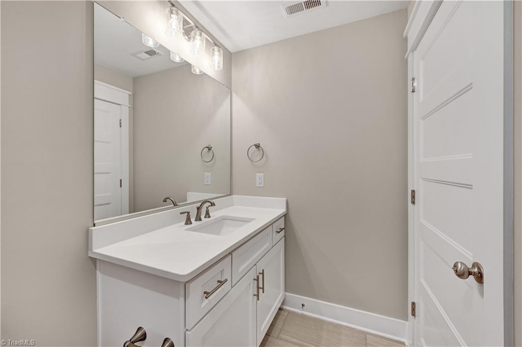 194 Pipers Ridge West Winston-Salem, NC 27127 - Photo 33 of 41 Gallery Image 33