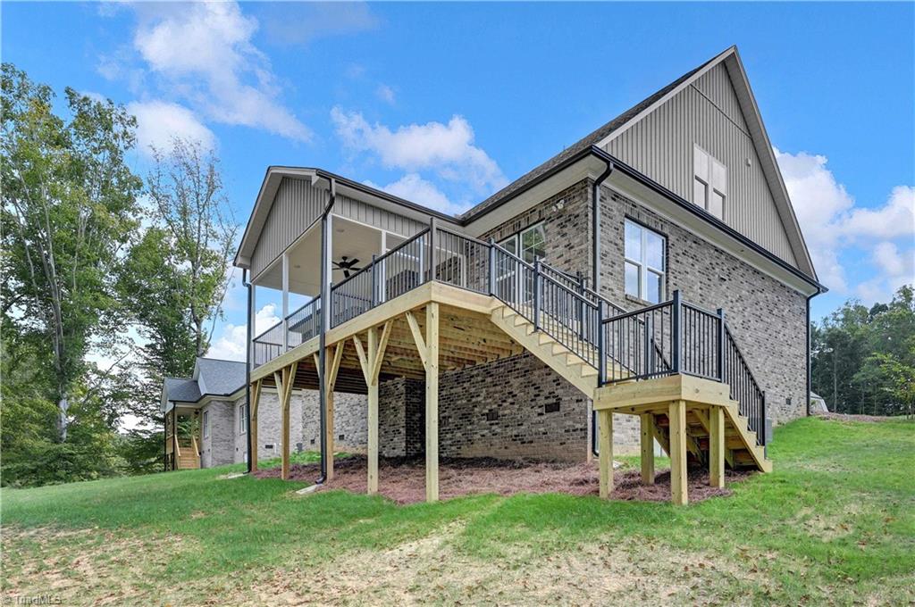 194 Pipers Ridge West Winston-Salem, NC 27127 - Photo 38 of 41 Gallery Image 38