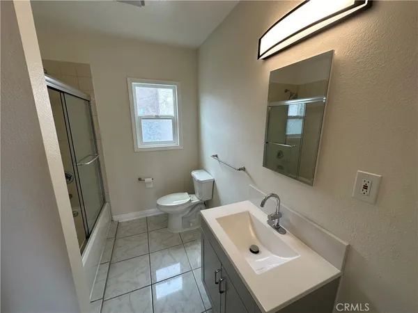 $2,400 | 6326 Franklin Avenue, Hollywood, CA 90028