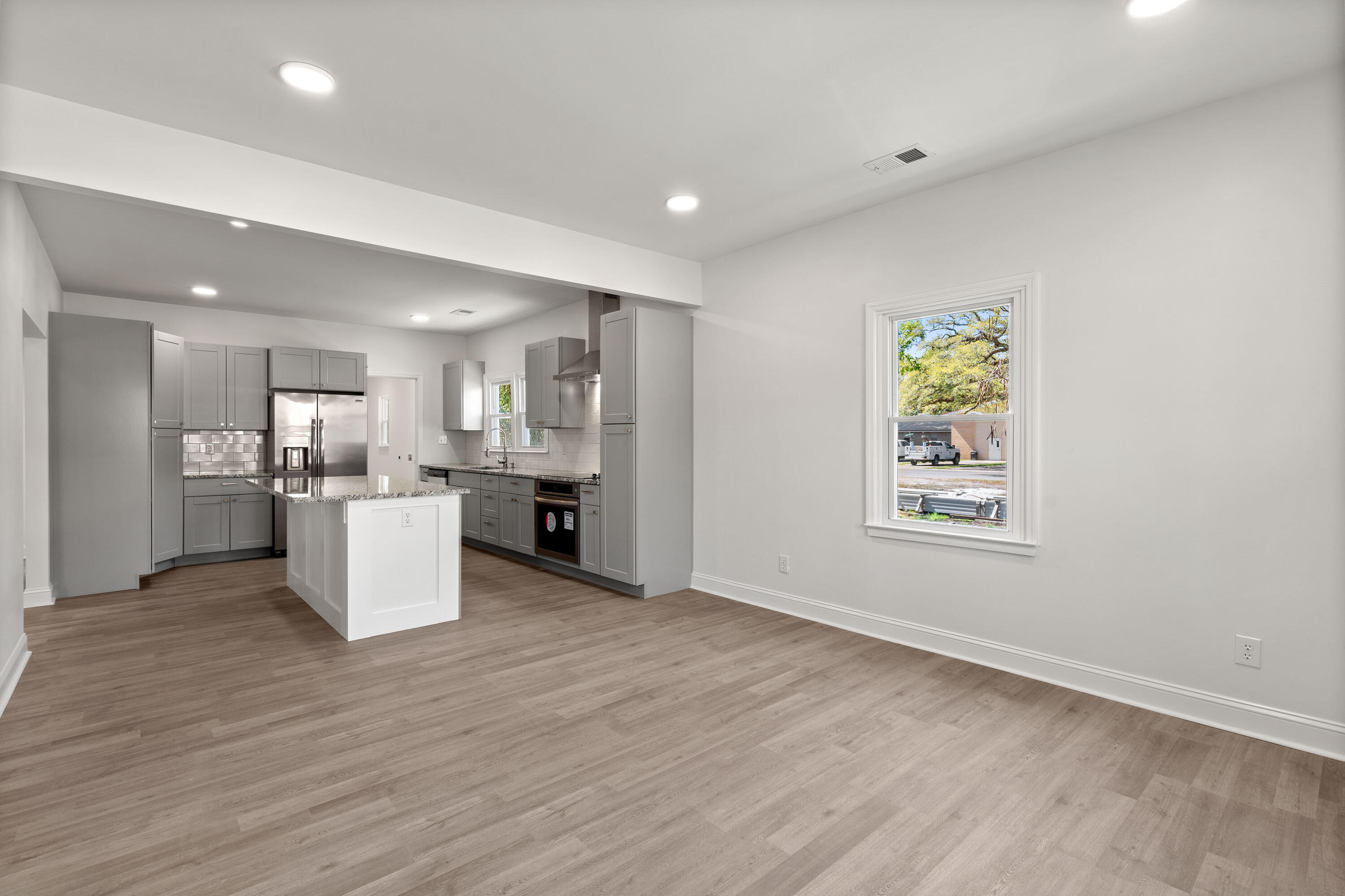 209 Raysor Street St. George, SC 29477 - Photo 10 of 32 10