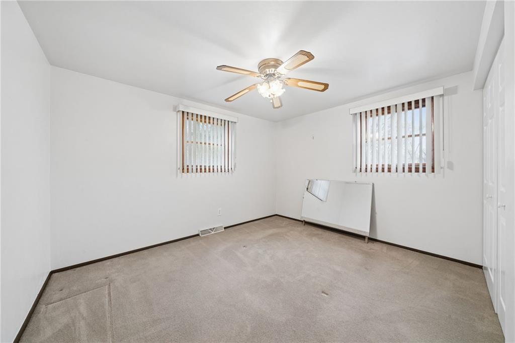 3025 Universal Road Pittsburgh, PA 15235 - Photo 15 of 33