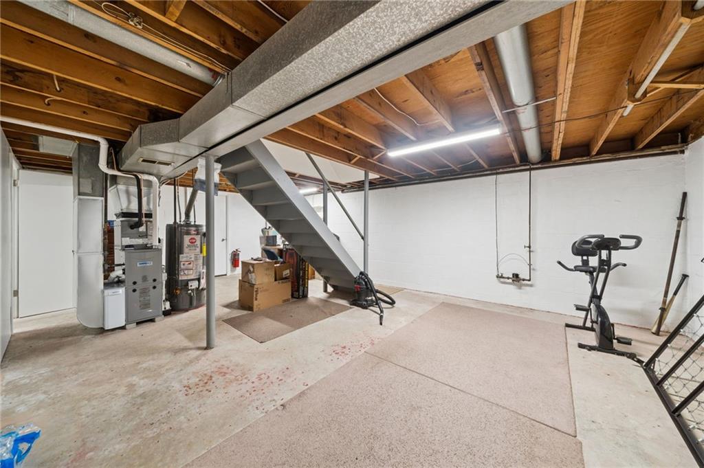 3025 Universal Road Pittsburgh, PA 15235 - Photo 23 of 33