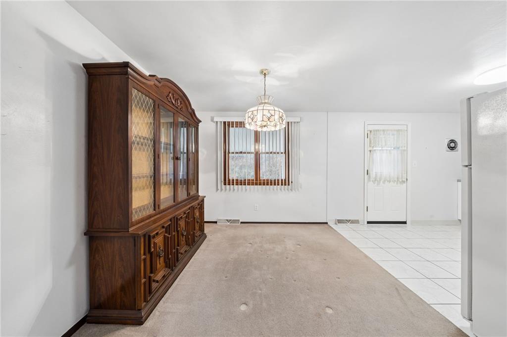 3025 Universal Road Pittsburgh, PA 15235 - Photo 7 of 33